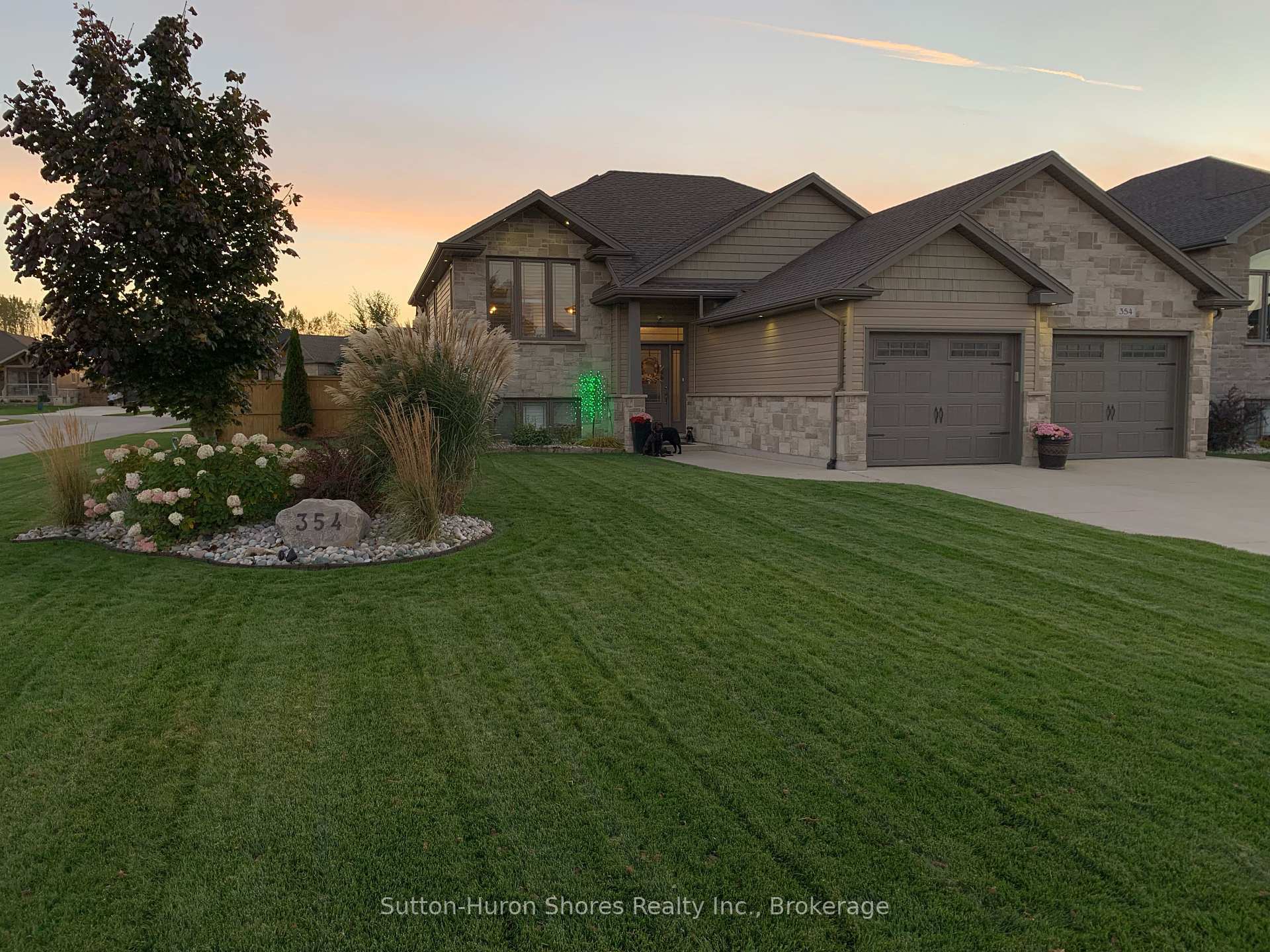 Property Photo: 354 Peirson Avenue ON N0H 2C1