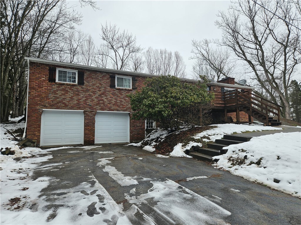 Property Photo:  203 McClay Rd  PA 15301 