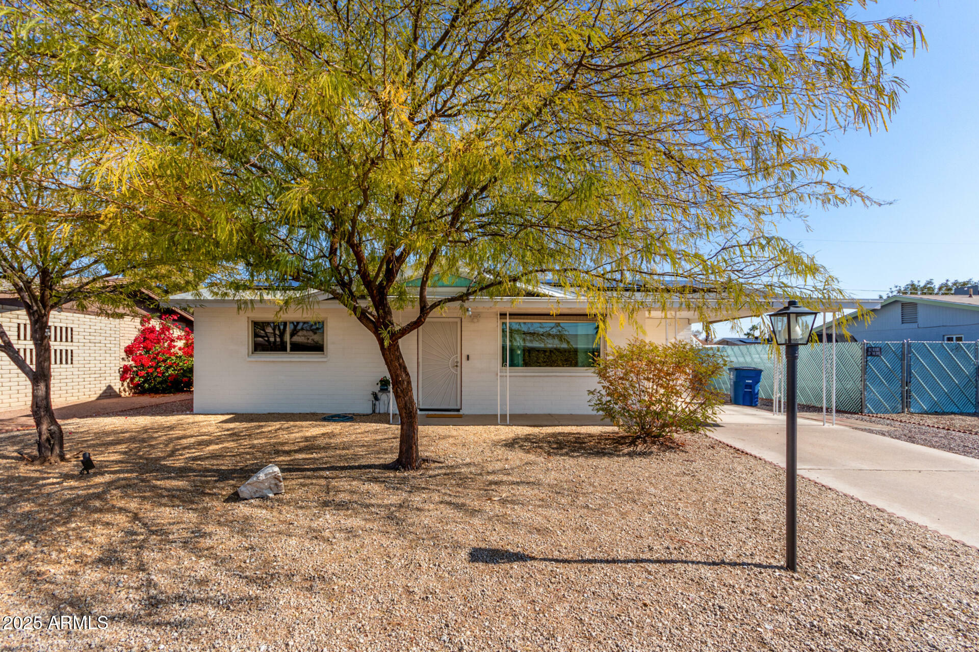 Property Photo:  1121 S Lawther Drive  AZ 85120 