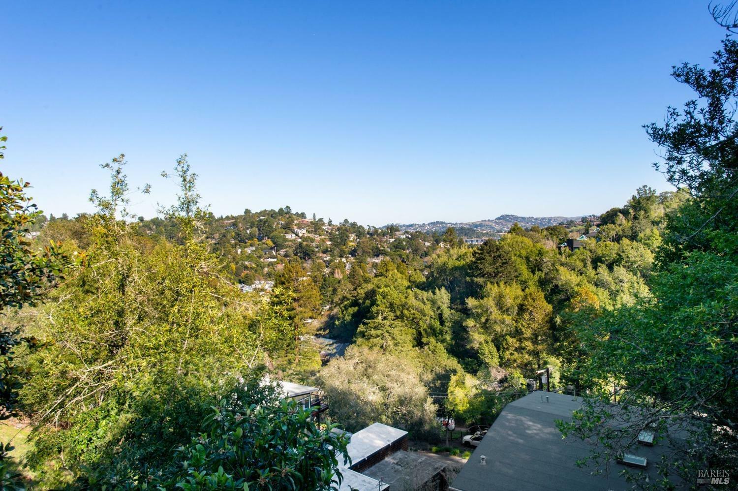 Property Photo:  763 Bay Road  CA 94941 