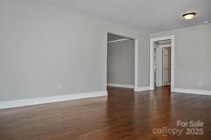 Property Photo:  1007 W Horah Street  NC 28144 