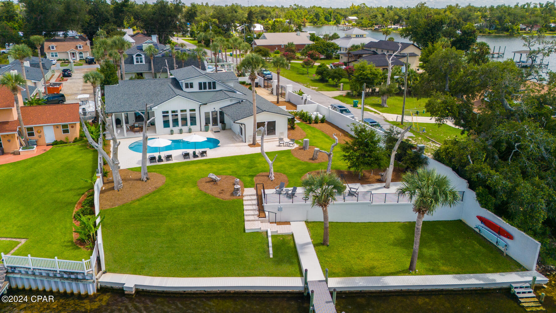 Property Photo: 1212 E Park Street FL 32404