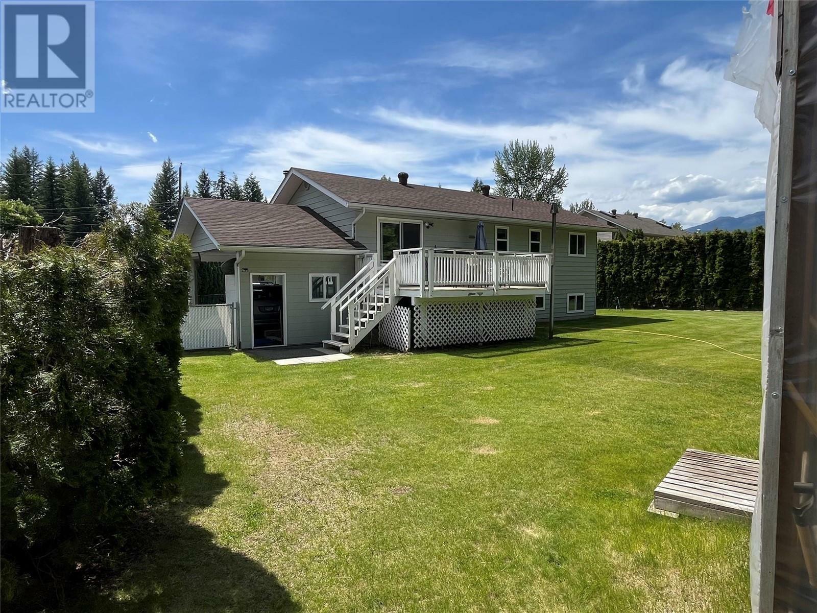 Property Photo: 323 Wyndhaven Drive BC V0E 1N1