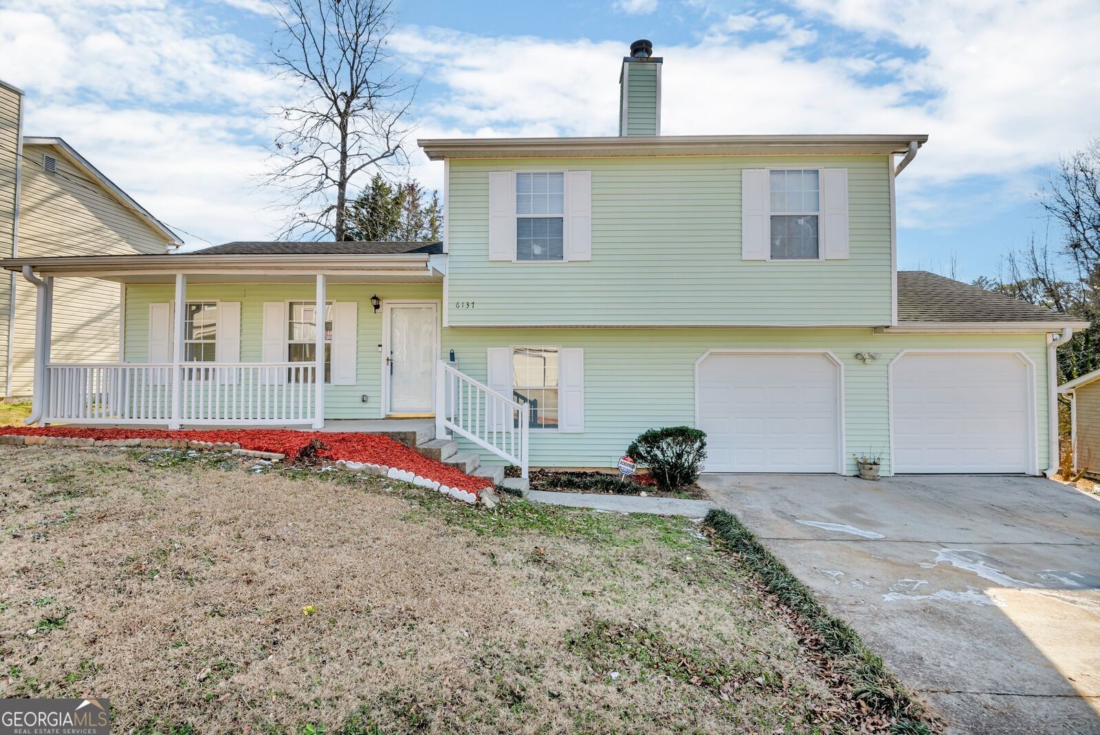 Property Photo: 6137 Raleigh Oaks Court GA 30058