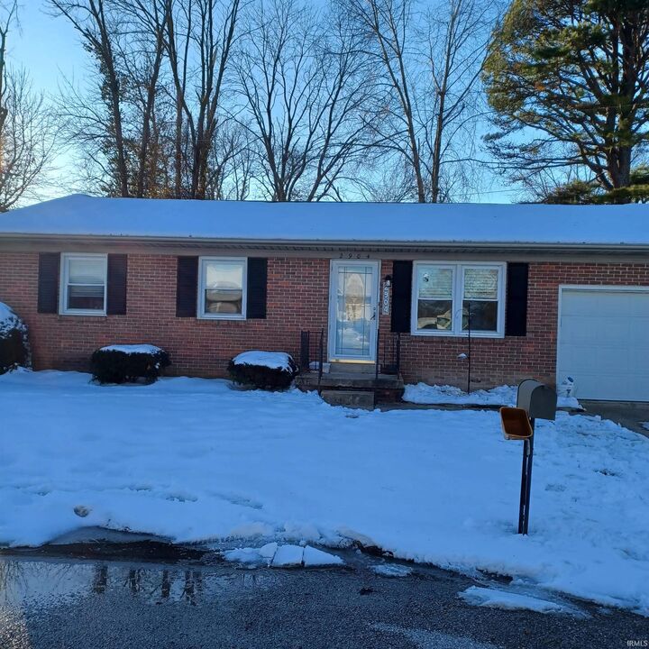 2904 Westbrook Court  Evansville IN 47720 photo