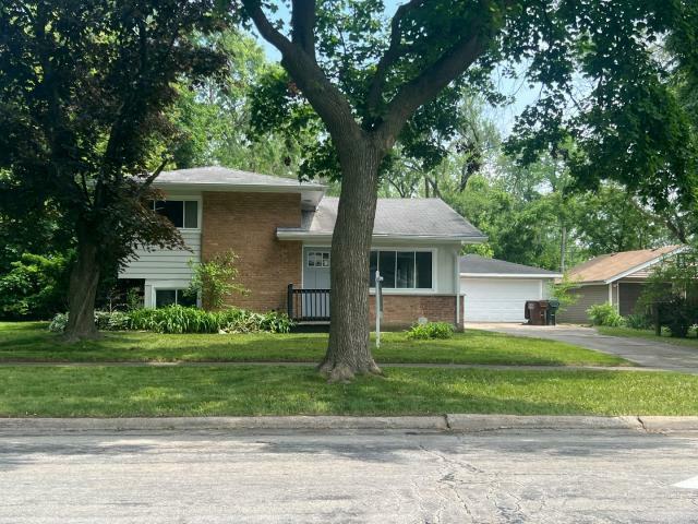 Property Photo:  175 Westwood Drive  IL 60466 