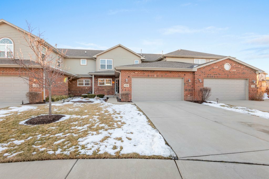 Property Photo:  19740 Sunset Court  IL 60487 