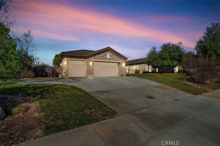 Property Photo: 2249 Lalique Circle CA 92324