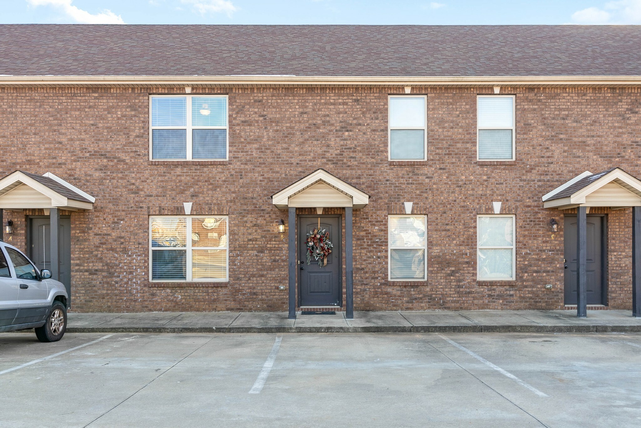 Property Photo: 1800 Beckett Dr TN 37042