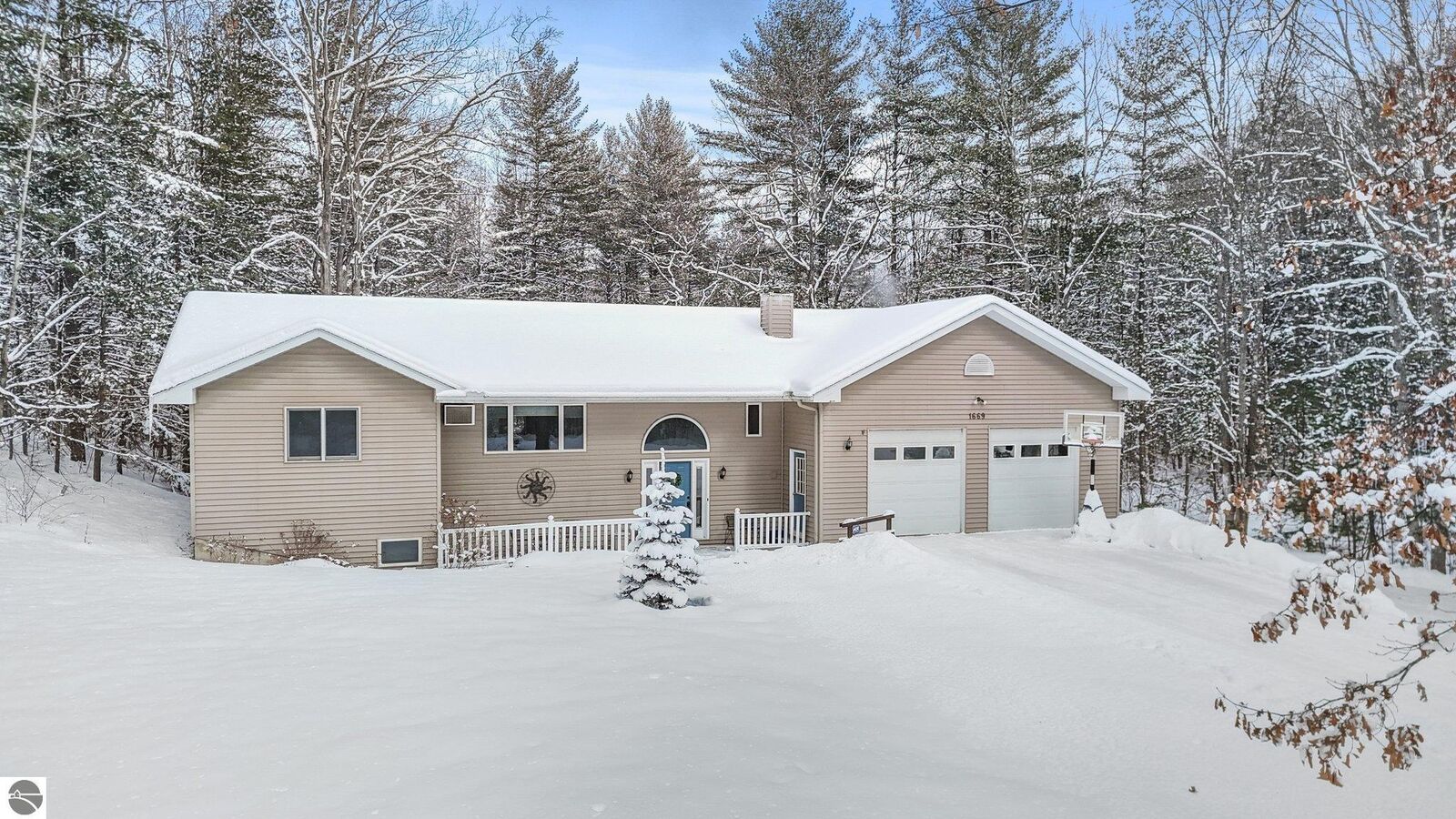 Property Photo:  1669 Melody Lane  MI 49643 