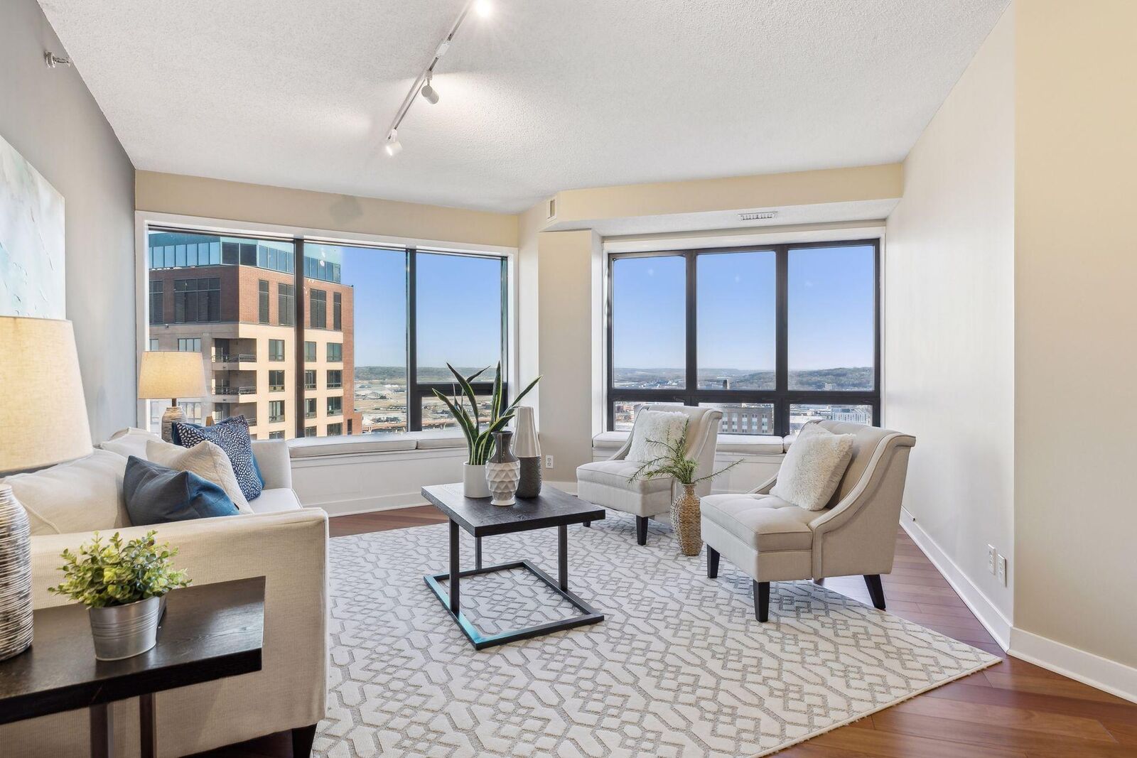 Property Photo: 168 6th Street E 2903 MN 55101
