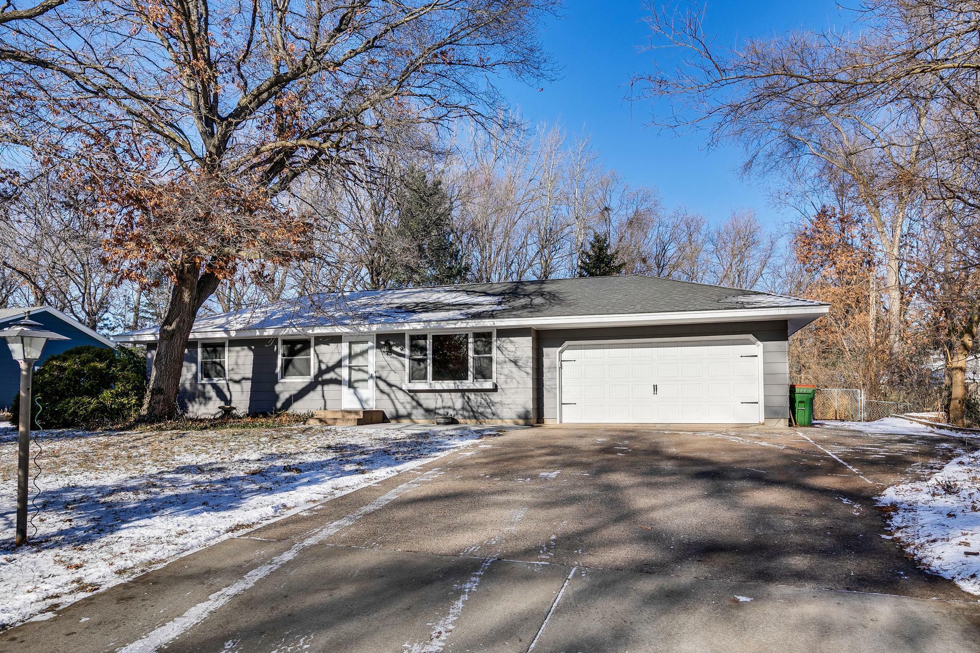 Property Photo:  2565 Ardan Avenue  MN 55112 