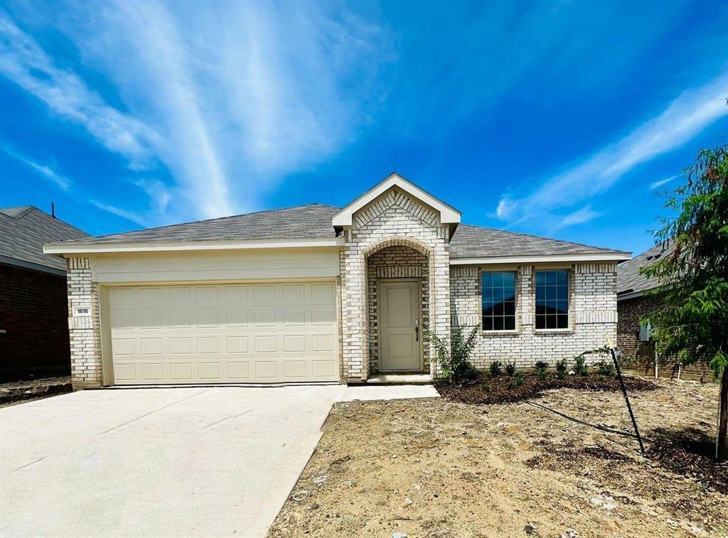 Property Photo:  1816 Memorable Moment Drive  TX 75114 