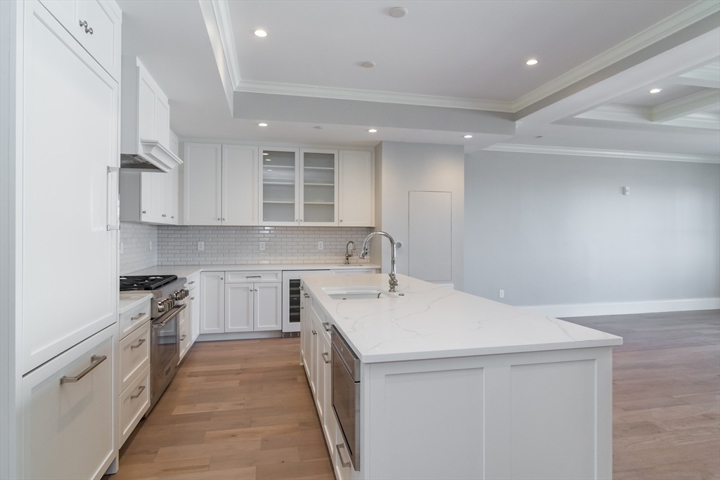 Property Photo:  128 Elm Street 211  MA 02025 