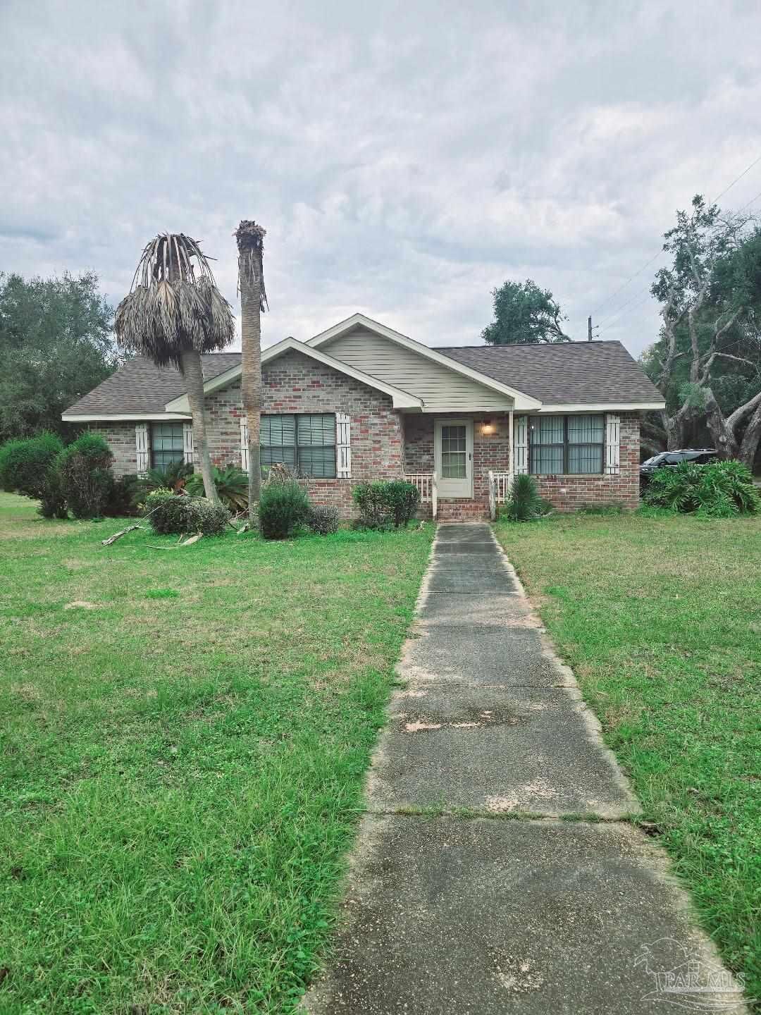 Property Photo:  6961 Rolling Hills Rd  FL 32505 