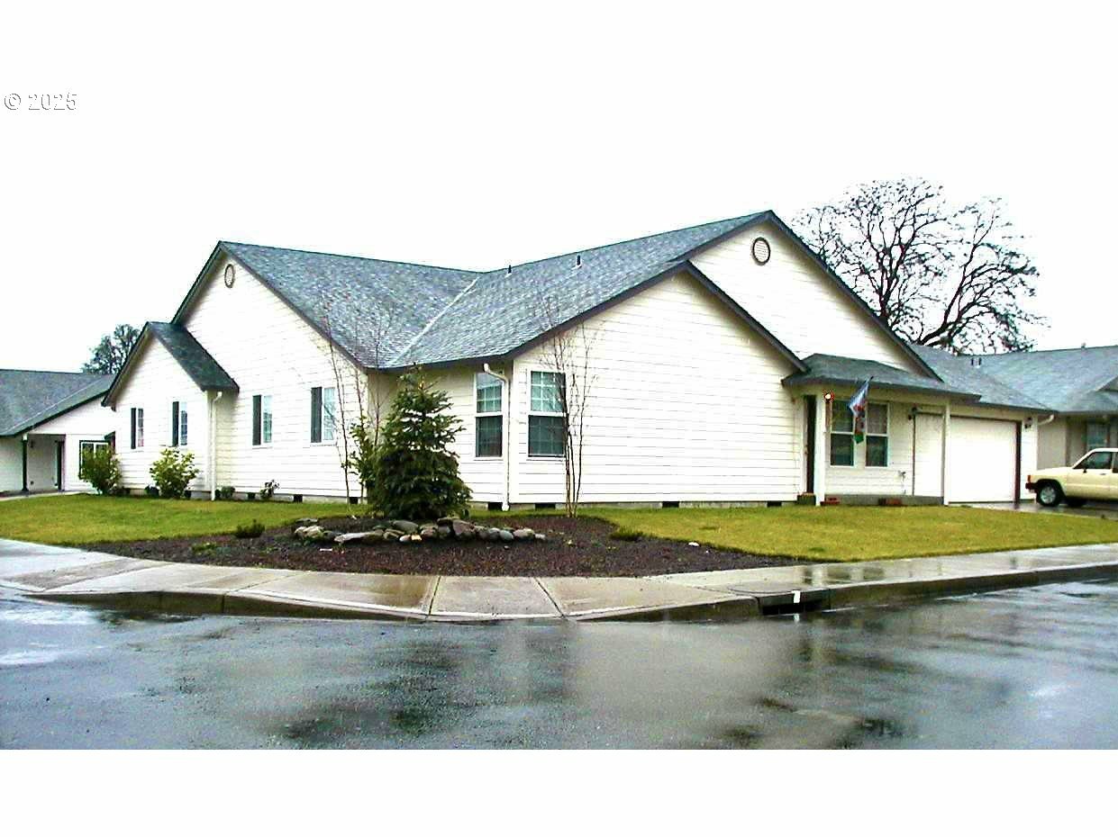 Property Photo:  13000 NE 50th St  WA 98682 