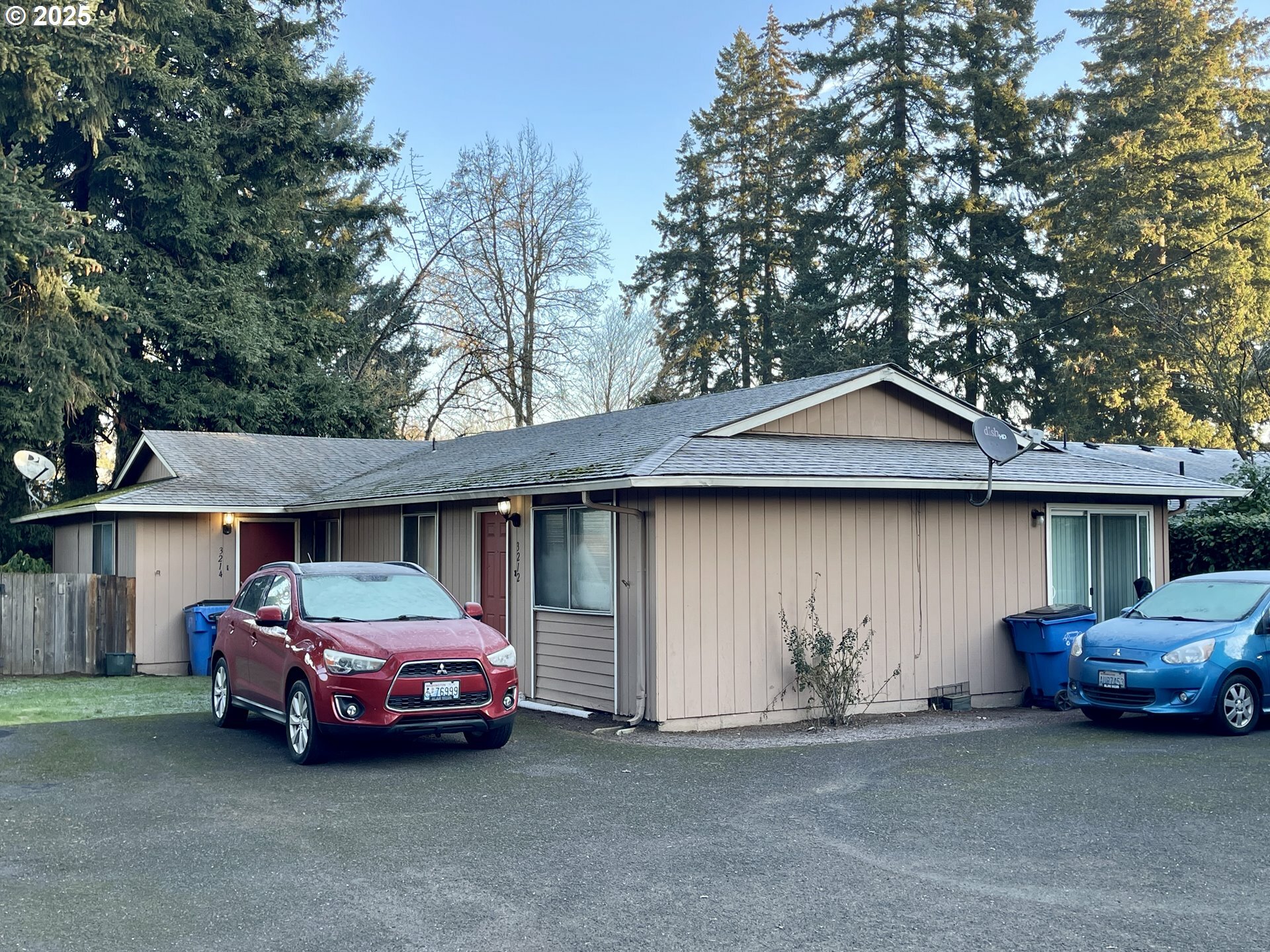 Property Photo:  3208 E 18th St  WA 98661 