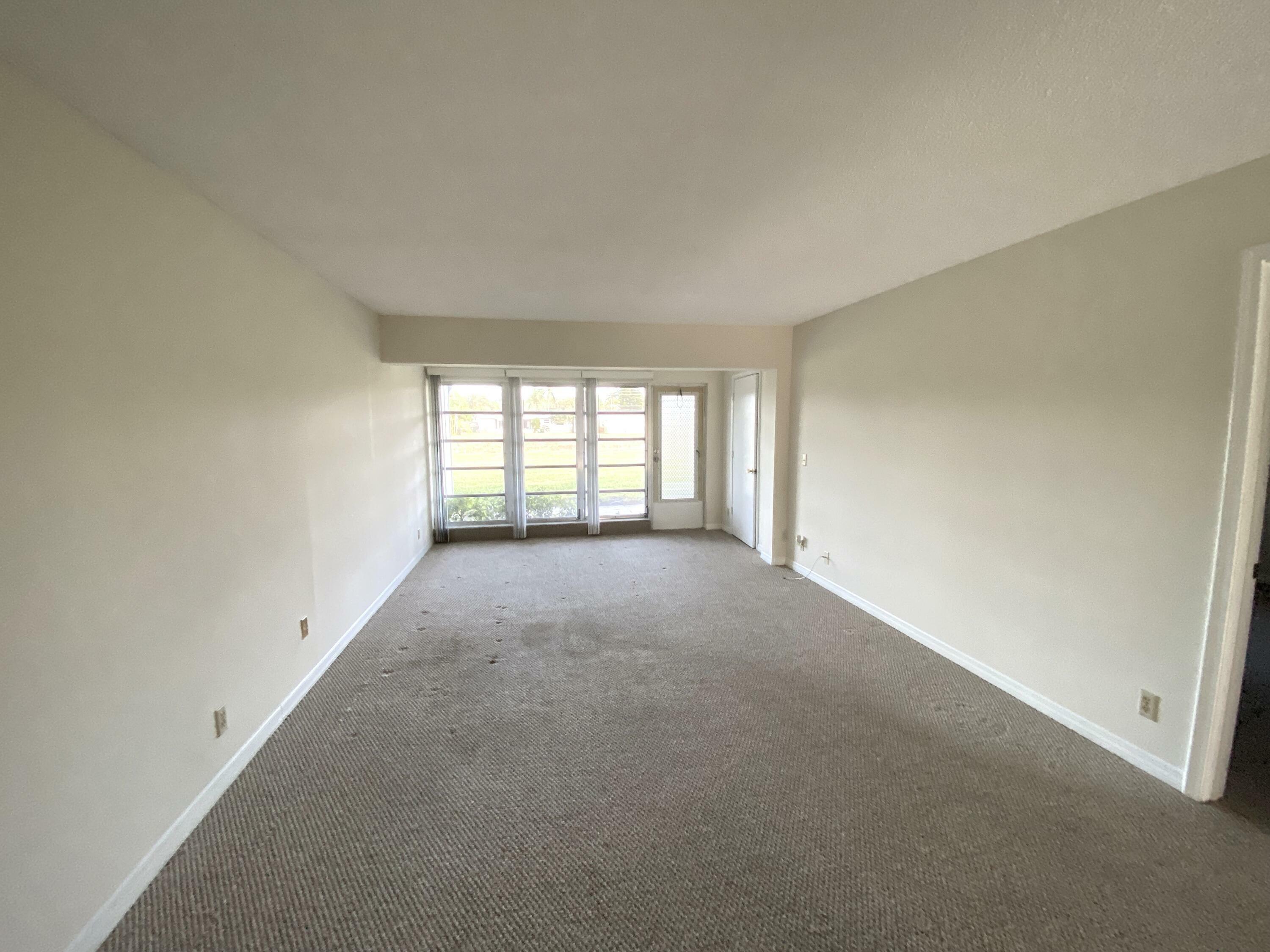 Property Photo:  1130 Mahogany Way 102  FL 33445 