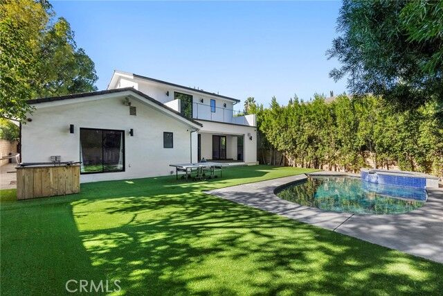 5062 Woodley Avenue  Encino CA 91436 photo