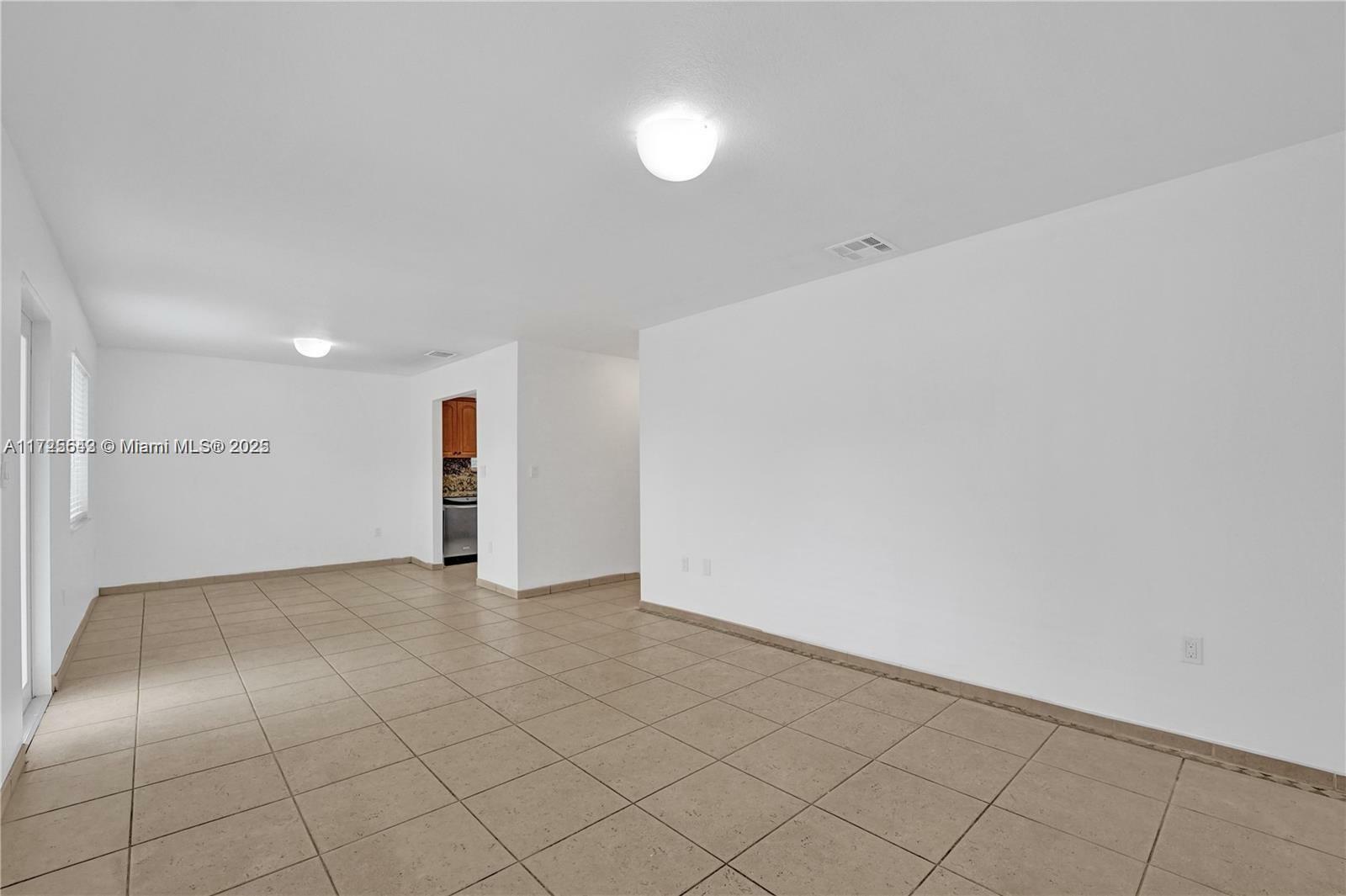 Property Photo:  2747 SW 17th St 2747  FL 33145 