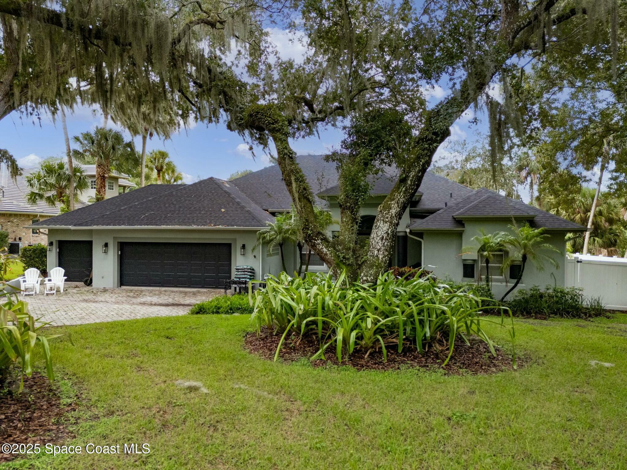 Property Photo:  229 E Melbourne Avenue  FL 32901 