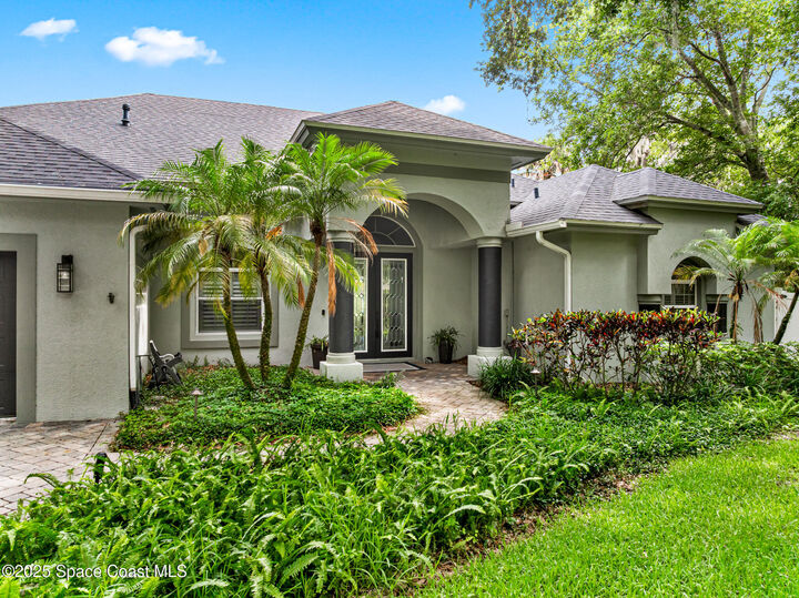 Property Photo:  229 E Melbourne Avenue  FL 32901 