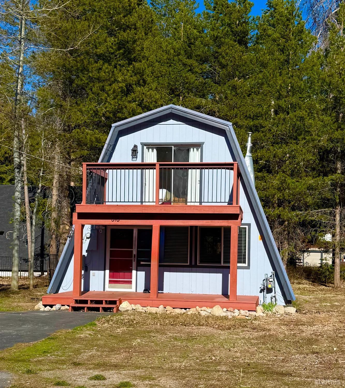 Property Photo: 816 Kekin Street CA 96150