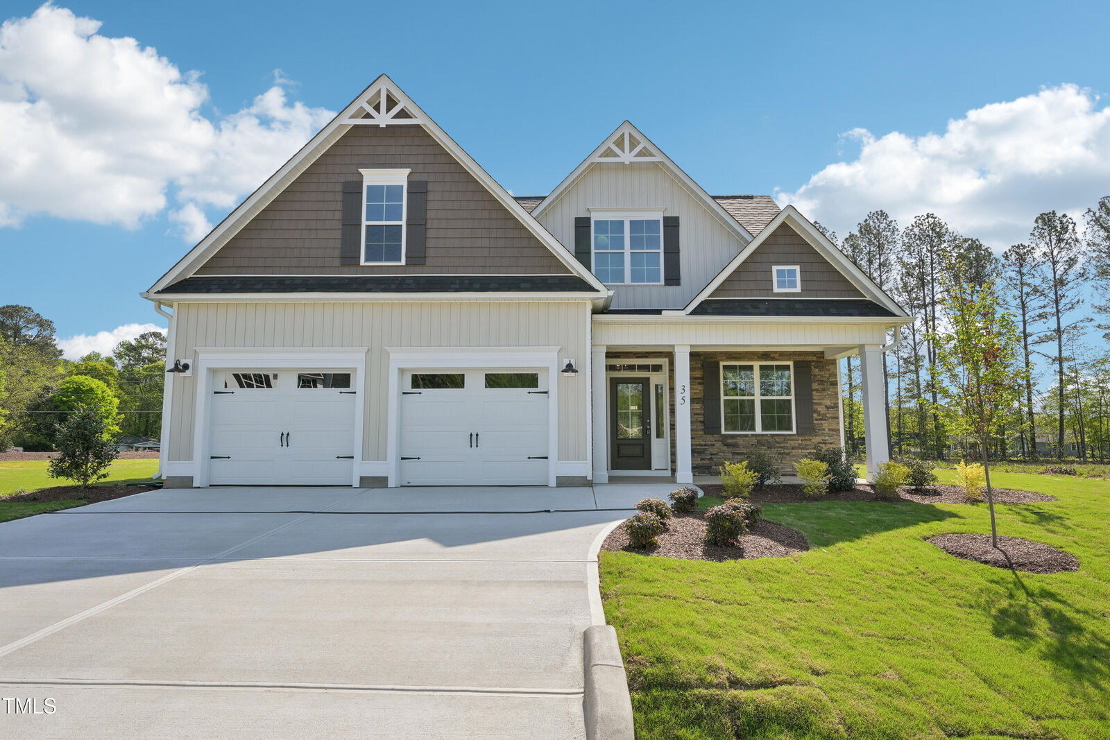 Property Photo: 35 Hewitt Wds Drive NC 27527