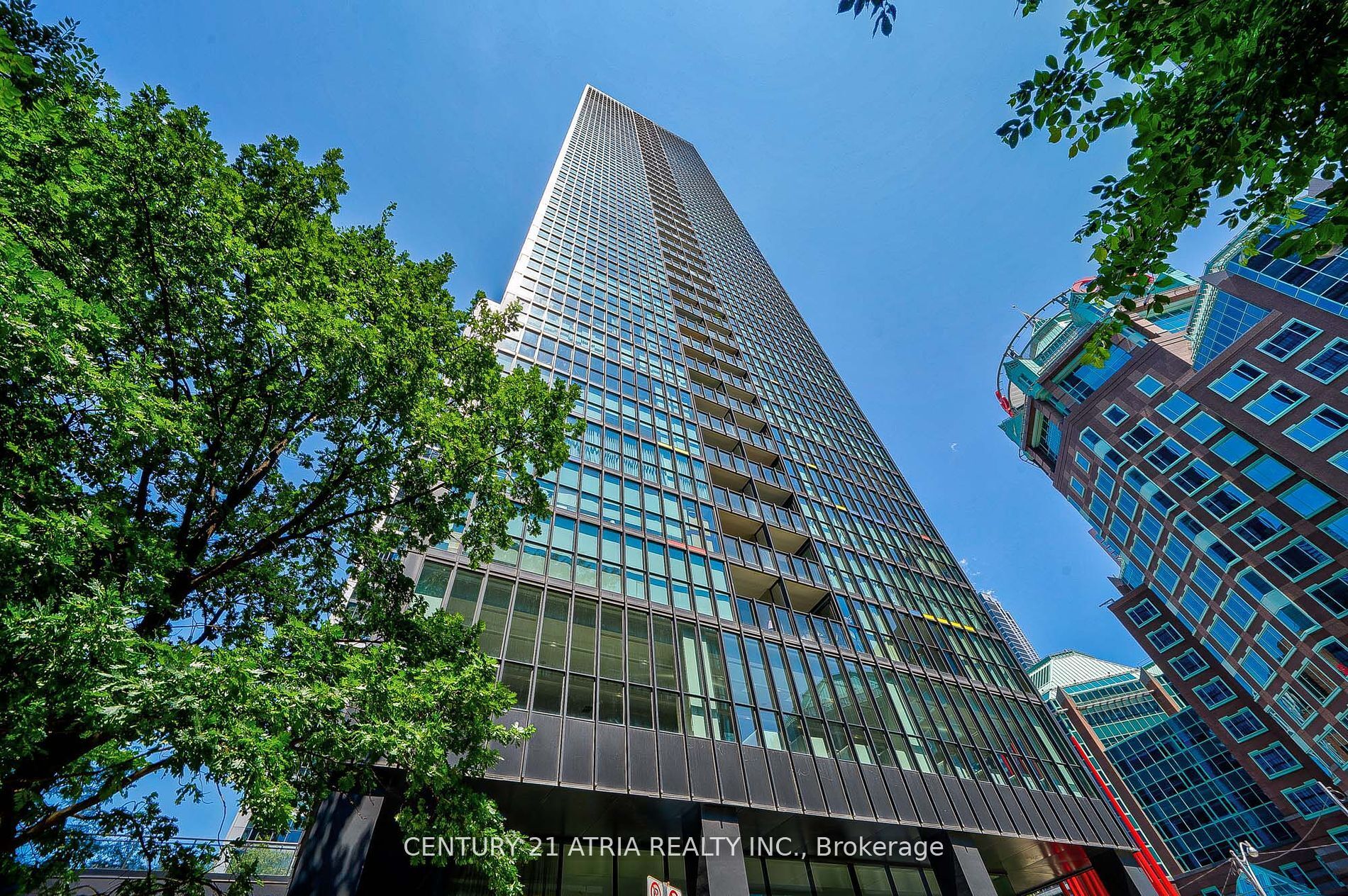 Photo de la propriété: 110 Charles St E 1308 ON M4Y 1T5