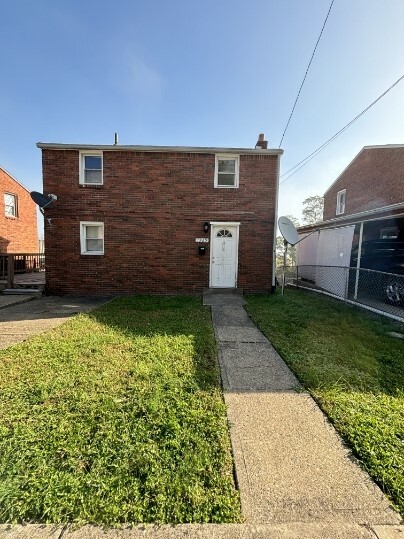 Property Photo:  1325 Romine Ave  PA 15133 