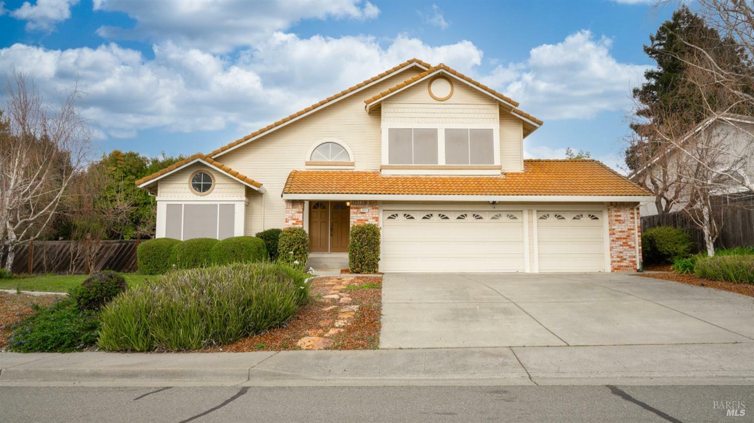 Property Photo:  2421 Del Monte Drive  CA 94534 