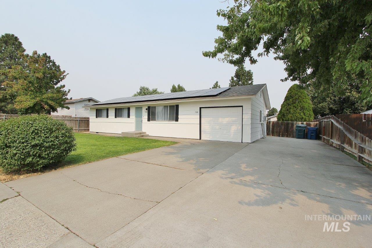 Property Photo: 150 E 12th N ID 83647
