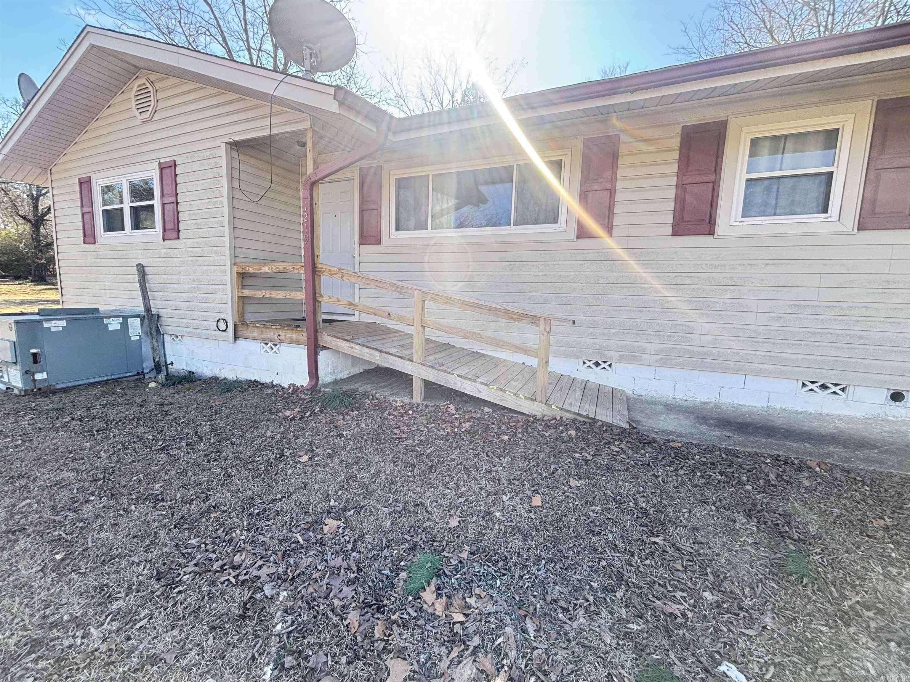 Property Photo: 1219 Highway 270 E AR 71957