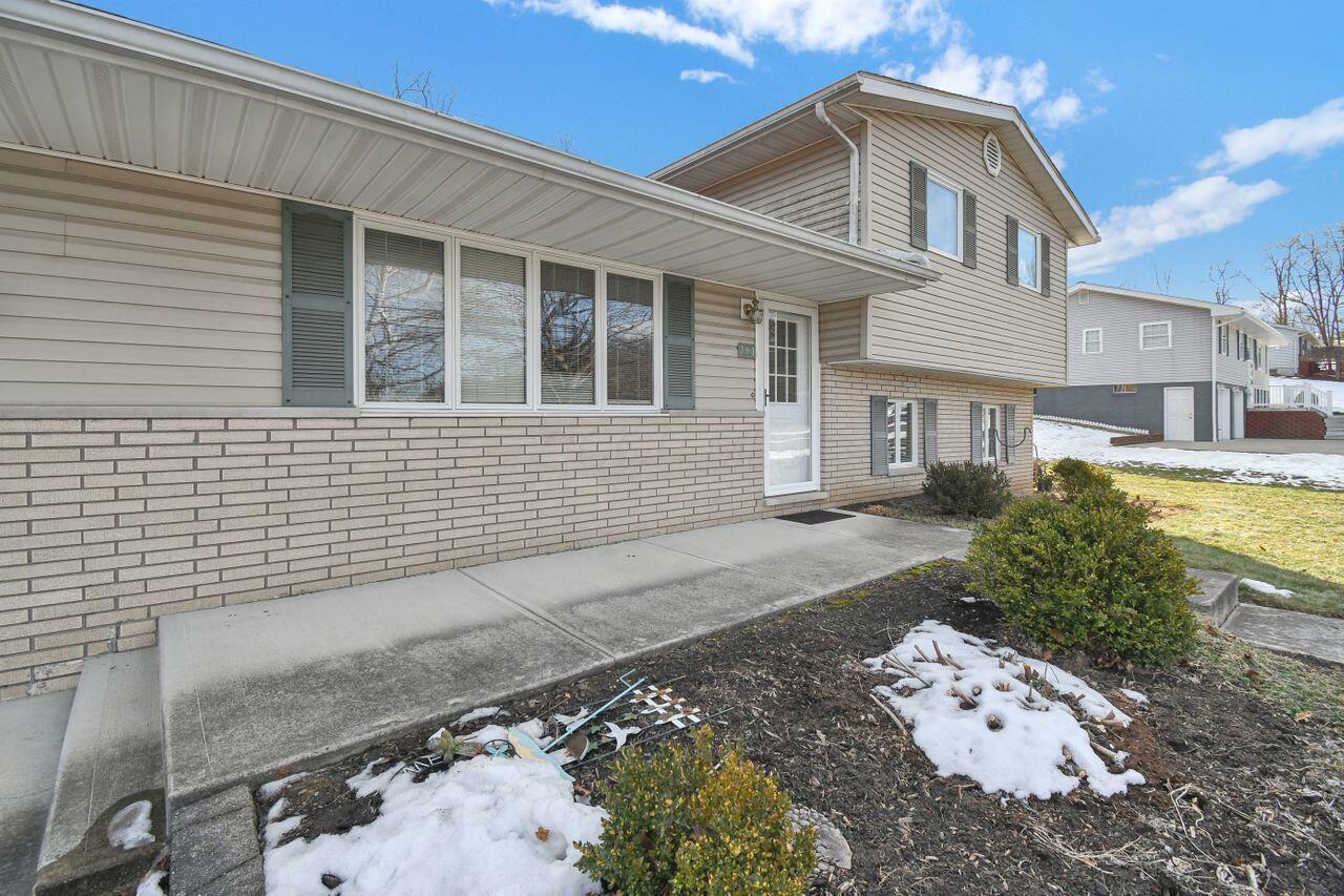 Property Photo:  391 Clearview Drive  OH 43055 