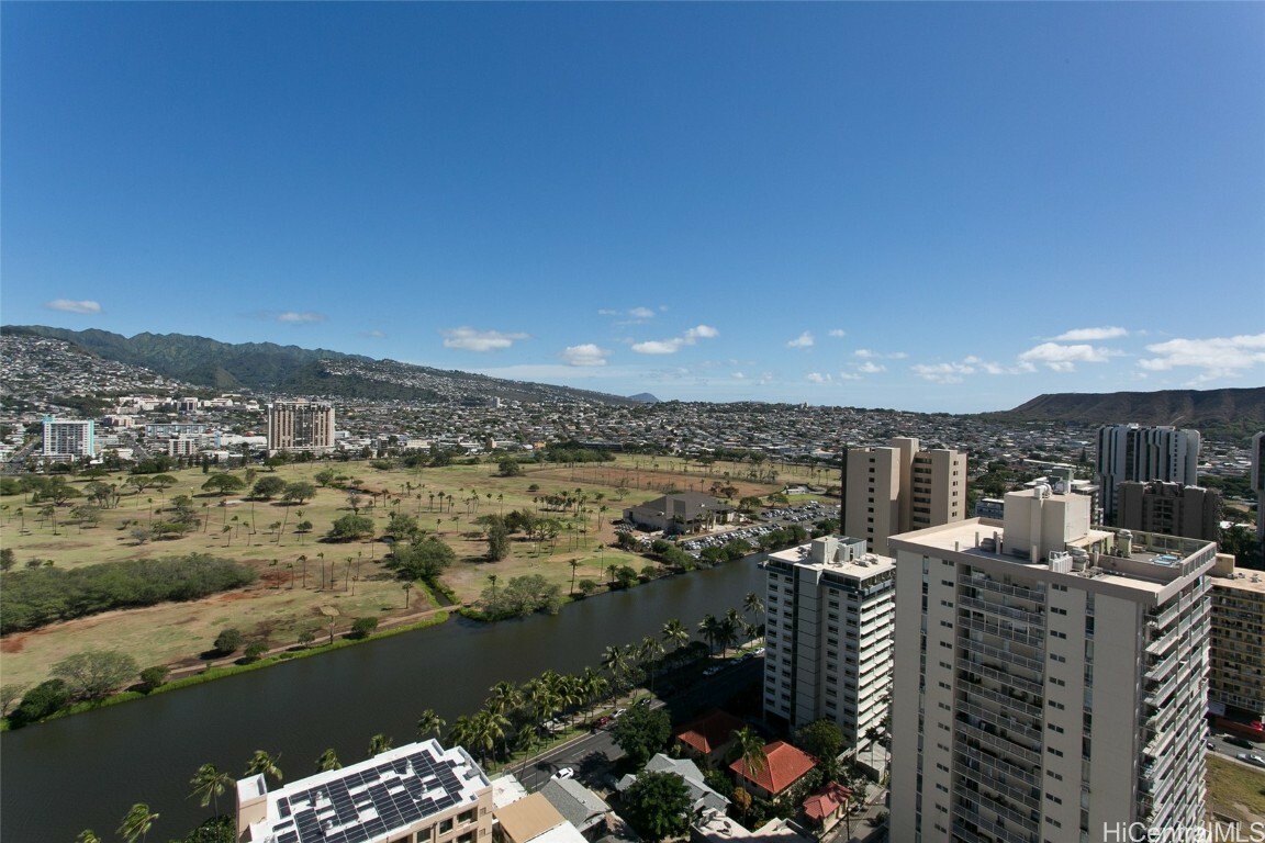 Property Photo:  2421 Tusitala Street 2902  HI 96815 