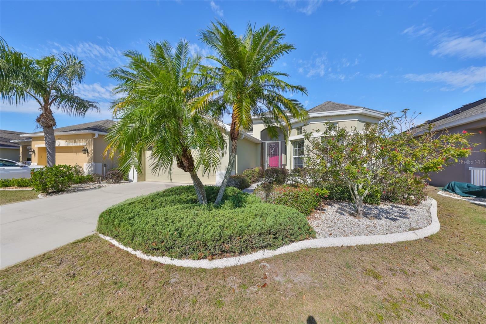 Property Photo:  1031 Emerald Dunes Drive  FL 33573 