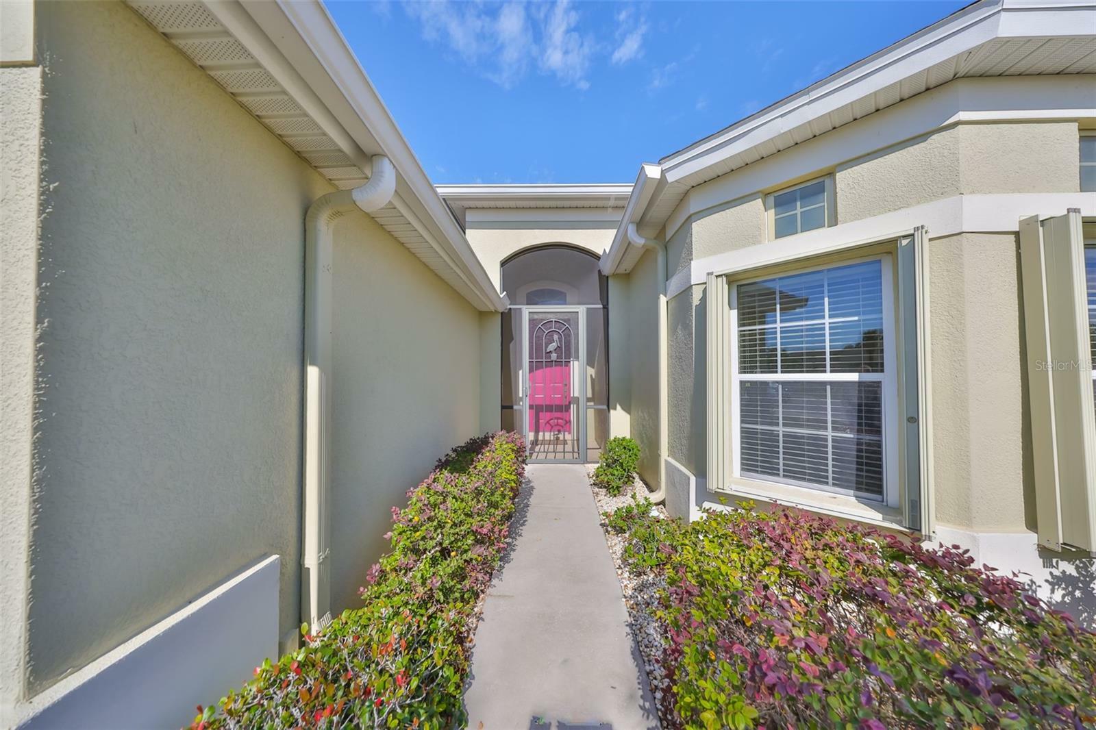 Property Photo: 1031 Emerald Dunes Drive FL 33573