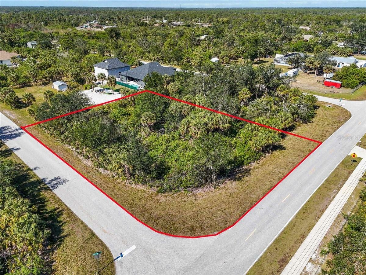 Property Photo:  6141 Spinnaker Boulevard  FL 34224 