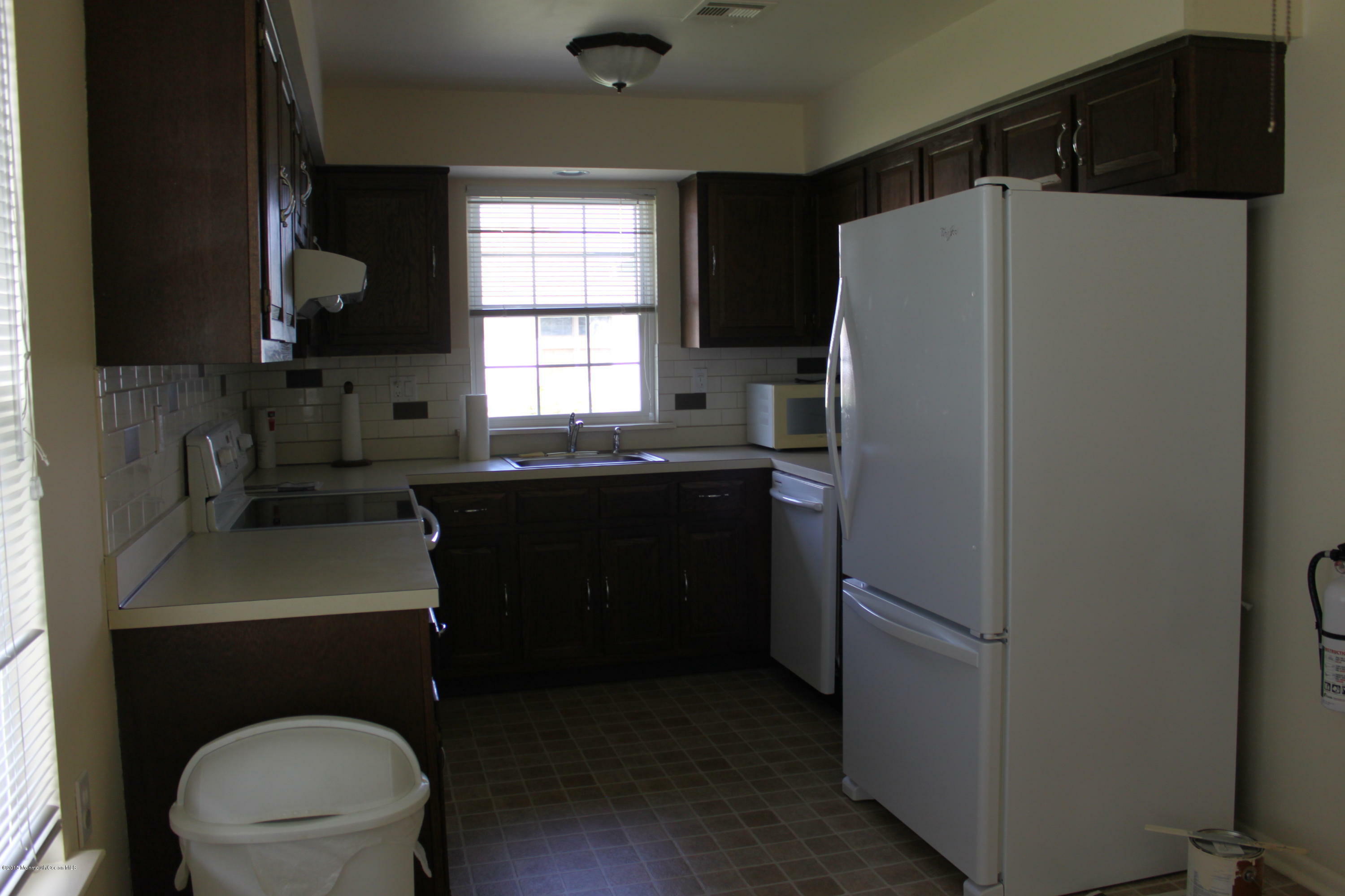 Property Photo:  9 Vernon Court  NJ 08724 