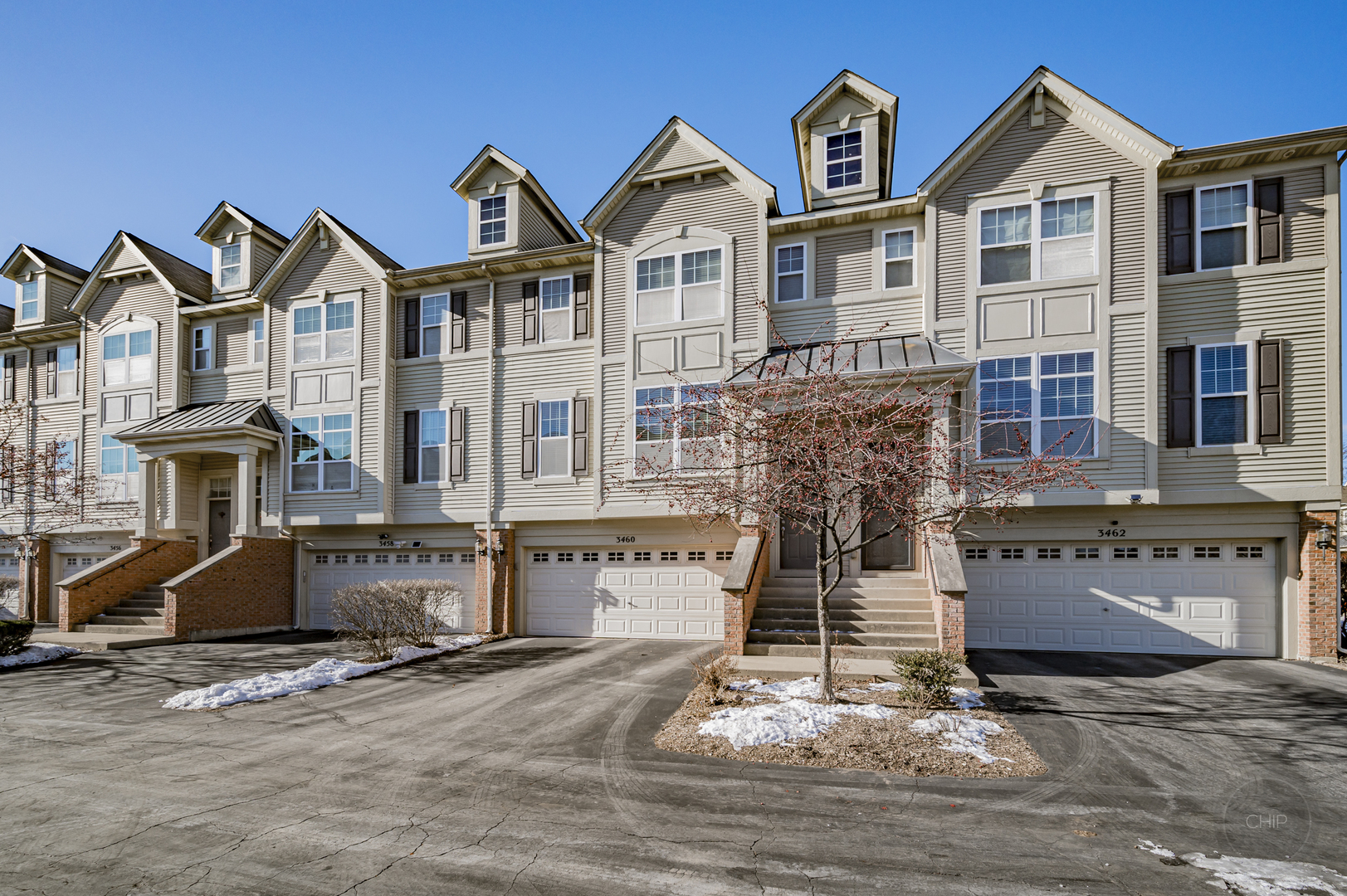 Property Photo: 3460 Bradbury Circle IL 60504