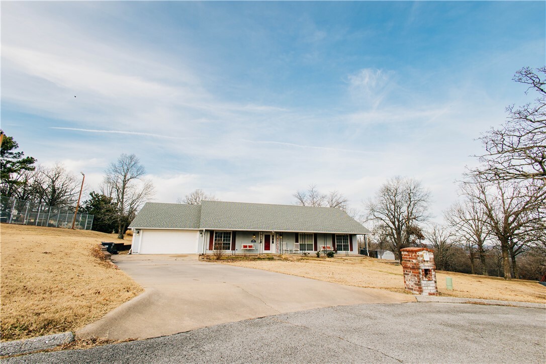 Property Photo:  147 Woodcliff Lane  AR 72764 