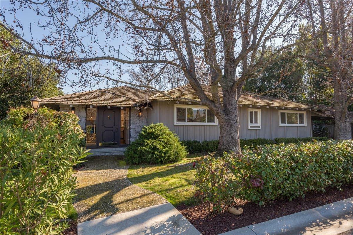 Property Photo:  17222 La Rinconada Drive  CA 95030 