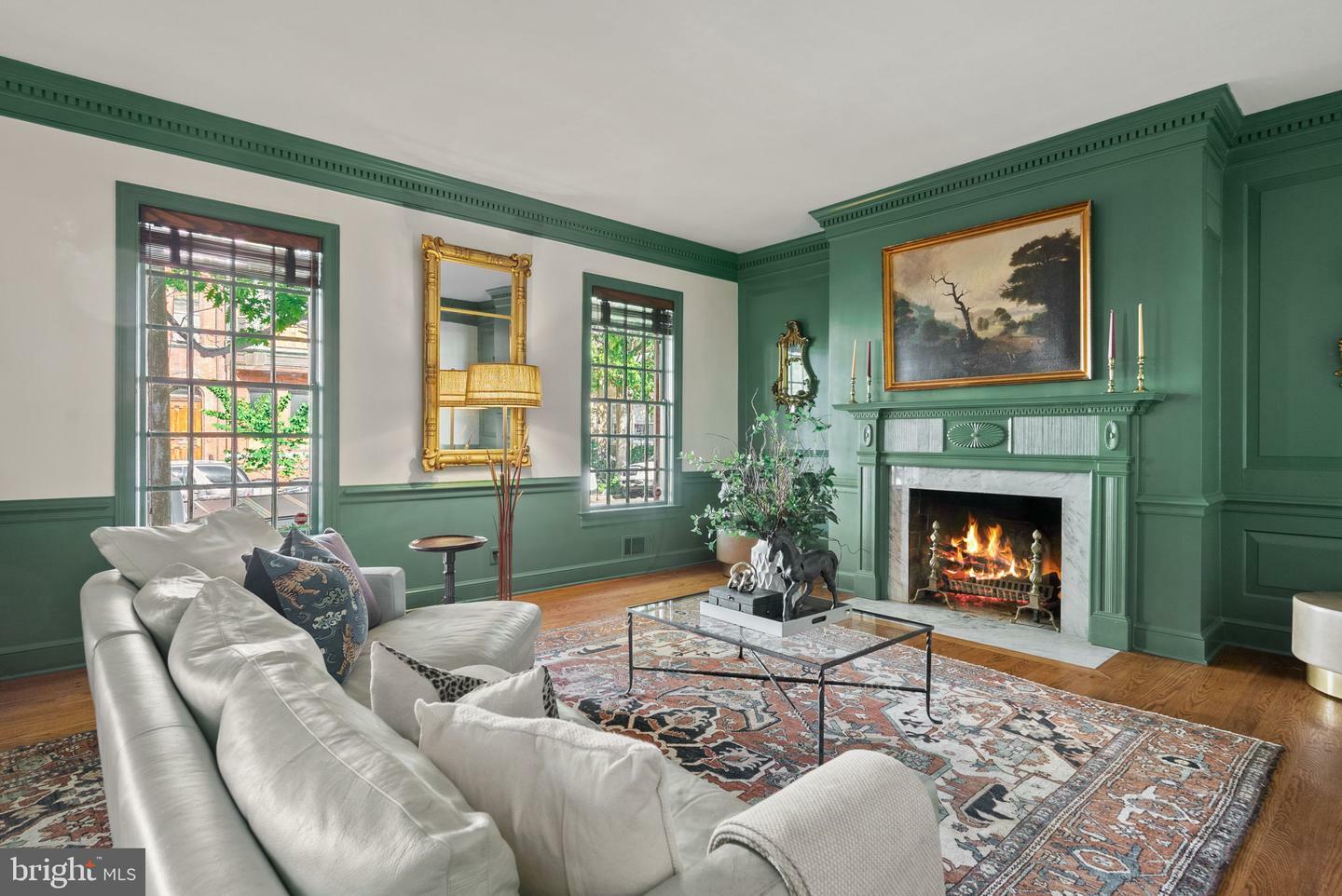 Property Photo: 908 Cameron Street VA 22314