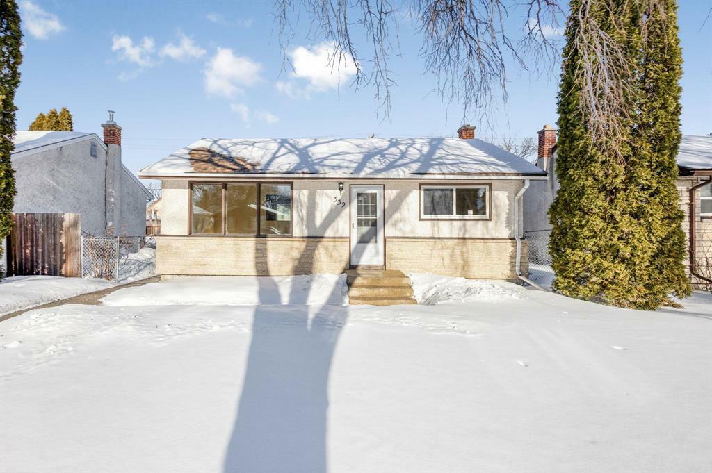 Property Photo:  339 Harvard Avenue  MB R2C 1Y7 