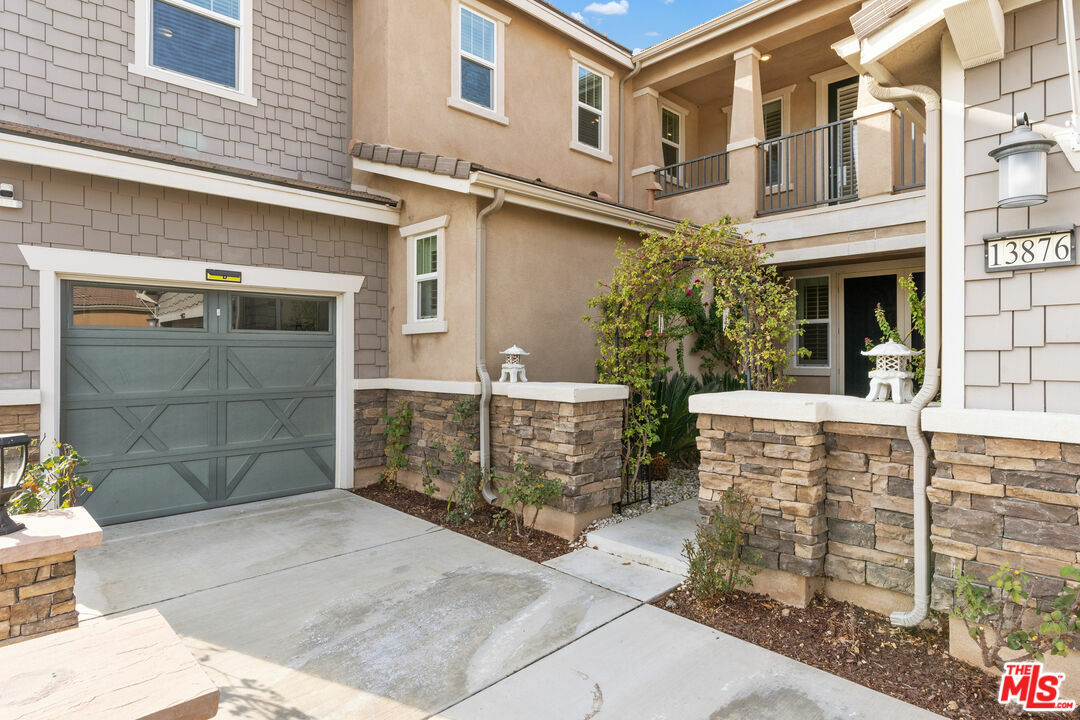 Property Photo:  13876   Sea Grape Dr  CA 92503 