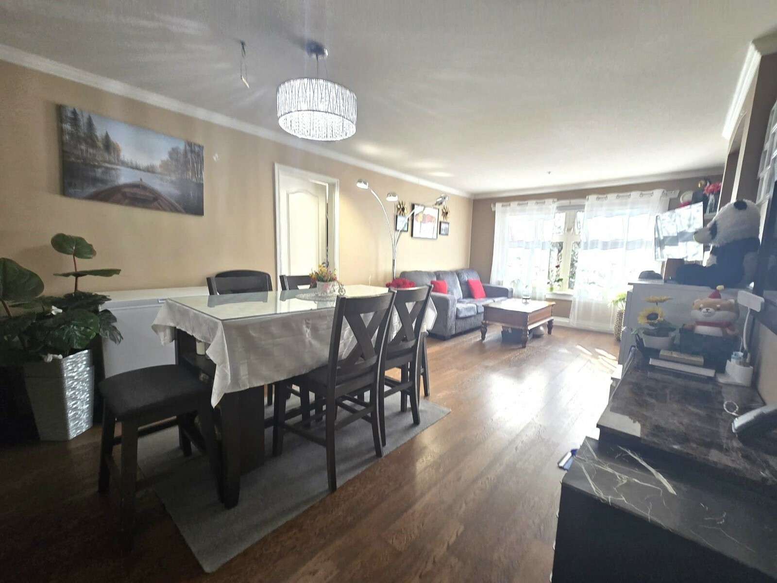 Property Photo:  15210 Guildford 201  BC V3R 0X7 