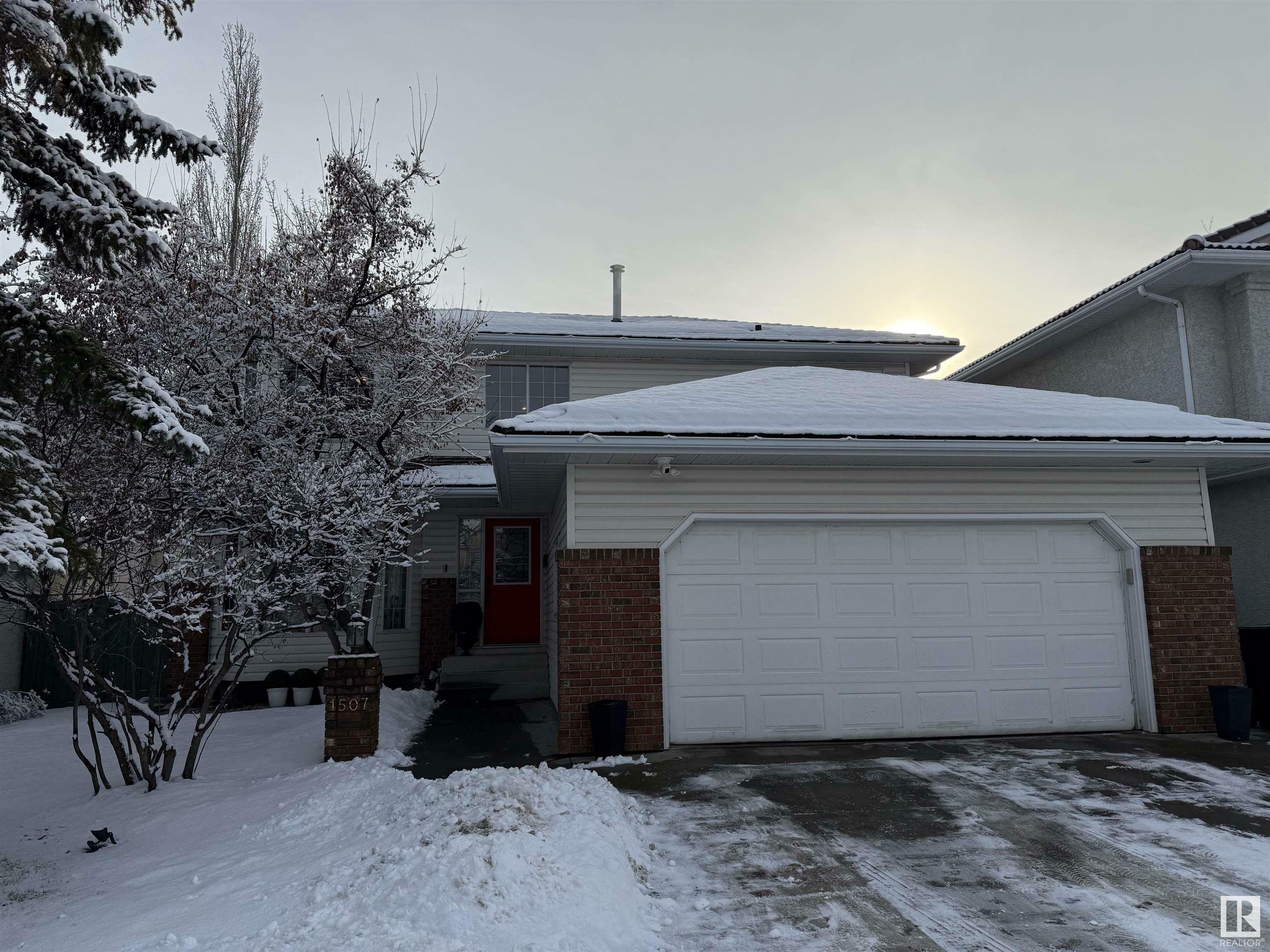 1507 Wellwood Way NW  Edmonton AB T6M 2M3 photo