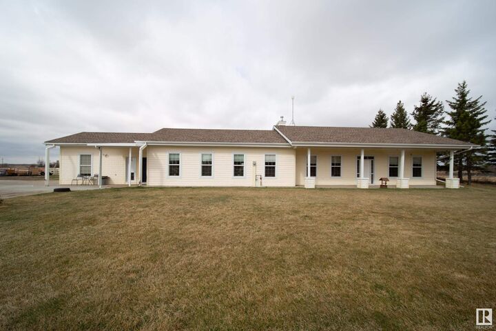 Property Photo: 51214 Rge Rd 232 AB T8B 1K8