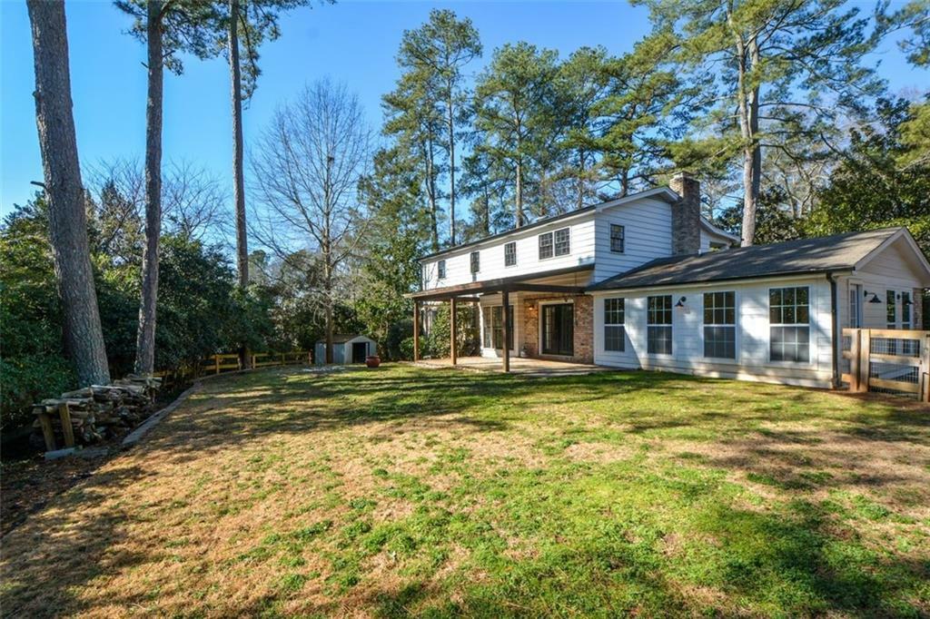 Property Photo:  9935 La View Circle  GA 30075 