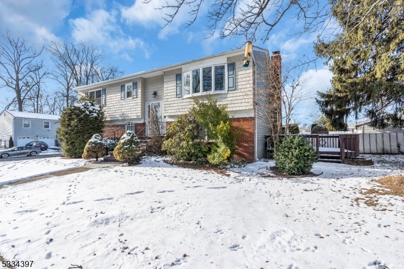 Property Photo:  1001 Di Antonio Dr  NJ 07065 